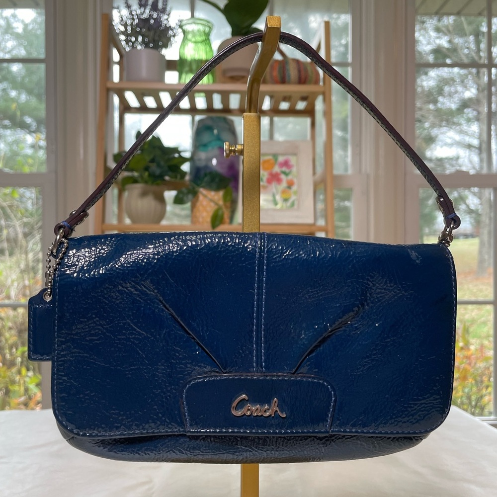 ‼️SPRING SALE Coach Midnight Blue Leather Wristlet 🌙 - Picture 4 of 17